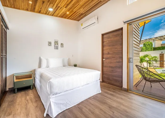 Modern W/ Pool Access Near Playas Del Coco! Apartment Coco